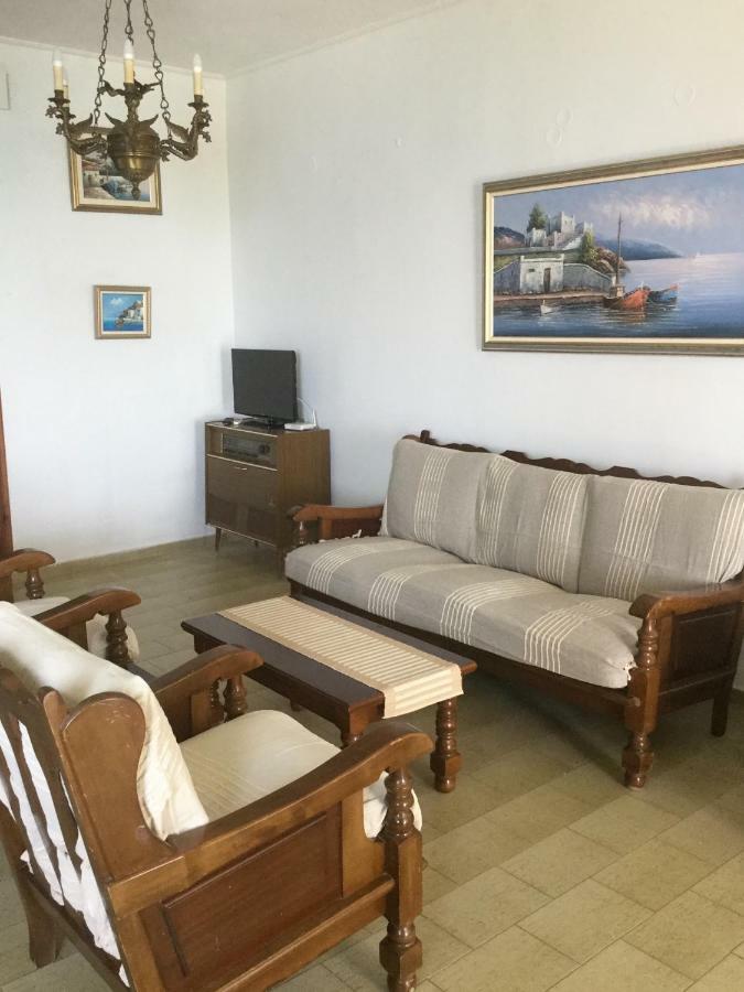 Lefkada Beachfront Apartment 尼基亚娜 外观 照片
